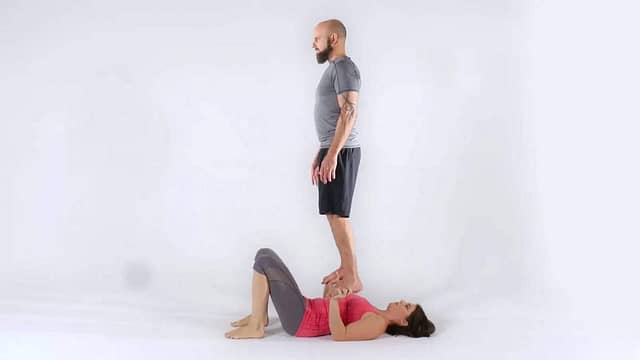 AcroYoga - Foot to Hand Tutorial-yi