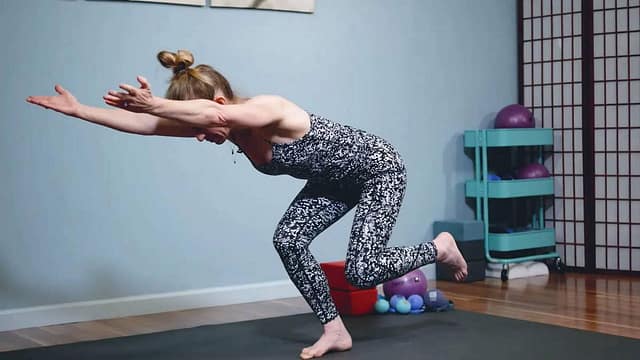 Yoga Tune Up for Runners - Lower Body Emphasis-yi