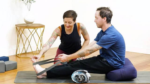 Yoga for the Inflexible Yogi-yi