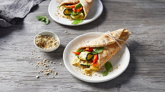 067.Grilled Courgette & Hummus Wrap