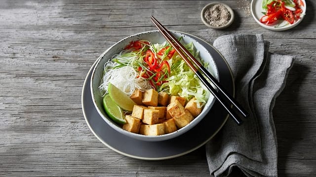 076.Salt & Pepper Tofu Salad