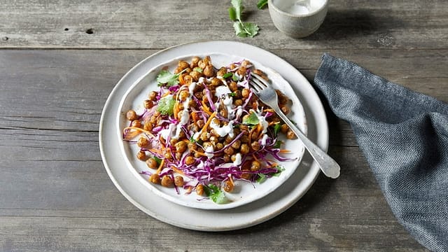 077.Quick Slaw With Spiced Chickpeas