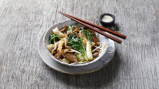 244.Beef Char Kway Teow