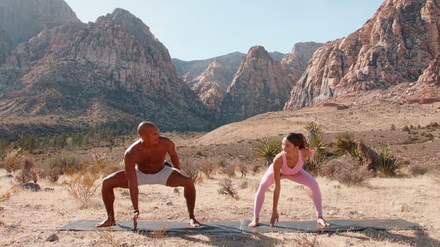 257. Alo In The Wild - Red Rocks - 14. 10-Minute Full Body Friend Workout