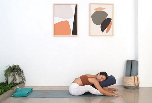 0770. Yoga para el final del día