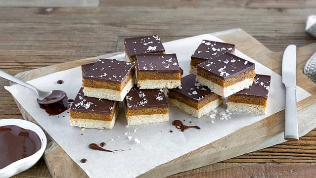 189. Peanut Butter & Date Cookie Bars
