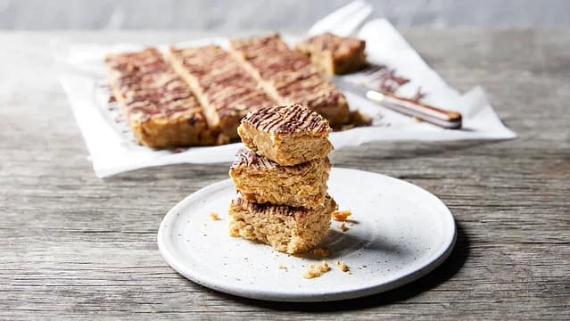 199. Peanut Butter & Honey Protein Squares