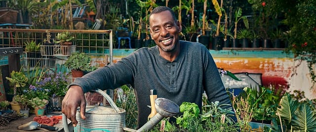 2733. Miscellaneous - Ron Finley - Gardening - 00. Trailer
